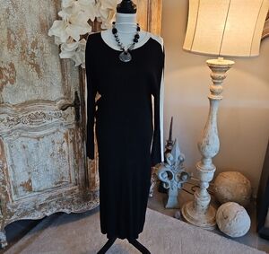 Black Long-Sleeve Midi Dress with Contrast Shoulder Detail